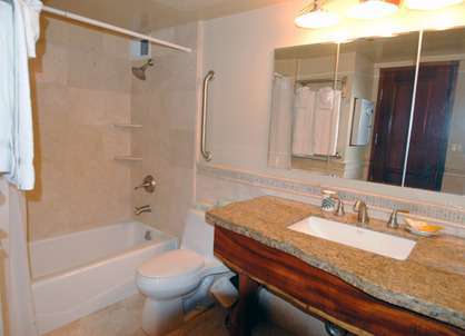 Tub in Master Bath