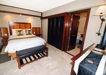Master Bedroom w/ Lanai                           
