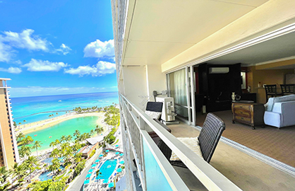 Awesome Lagoon Beach Views                        