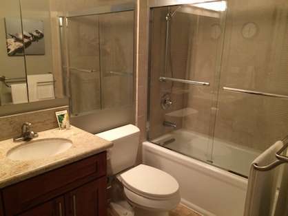Master ensuite Bathroom with Soaker Tub           