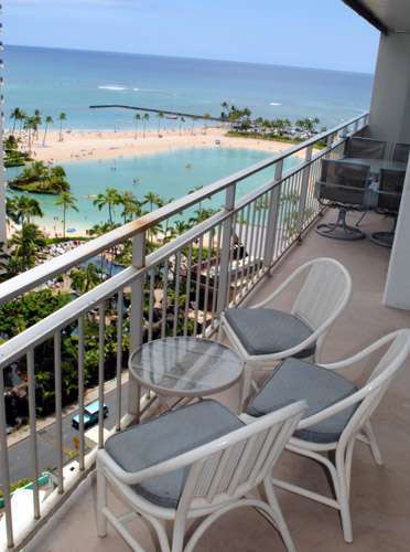 Large Lanai Great for Entertaining