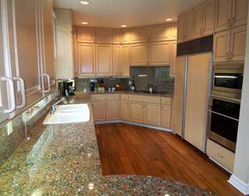 Huge Gourmet Kitchen