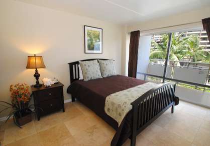 Modern Comfy 2nd Bedroom with Lanai               