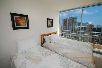 Third Bedroom with Full & Twin Bed                