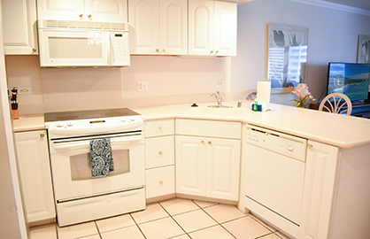 Kitchen w/ Dishwasher                             
