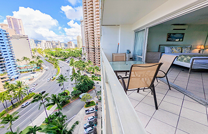 Waikiki City Lights Views from Lanai