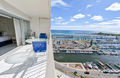 Large Lanai and Marina Ocean View