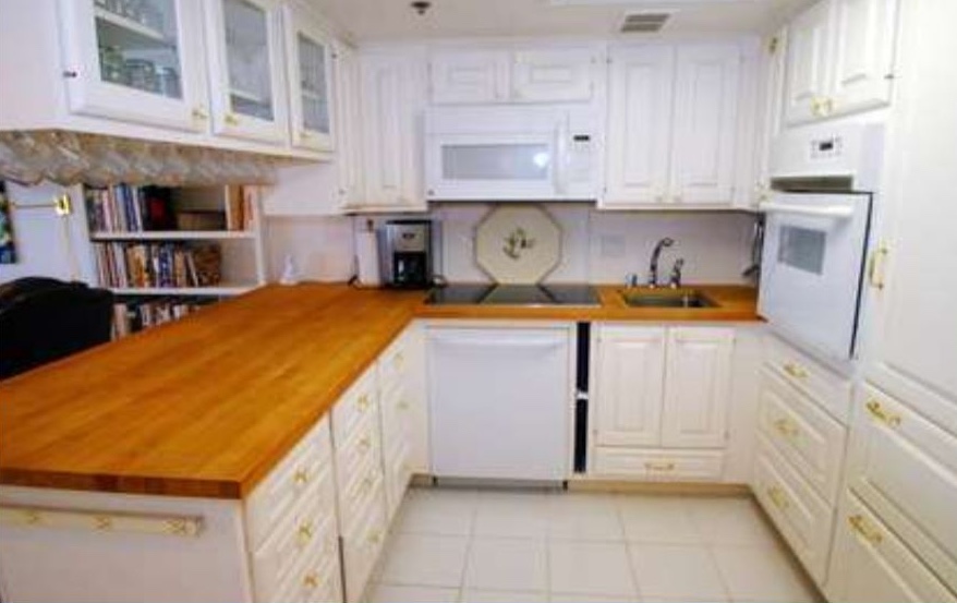 Spacious Dream Kitchen