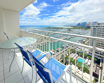 Large Private Lanai with Views