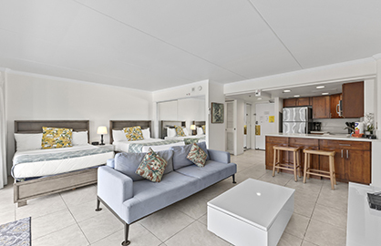 Spacious Living Room area w/ Sofa Bed             