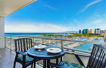 Breakfast at Lanai with Ocean View                