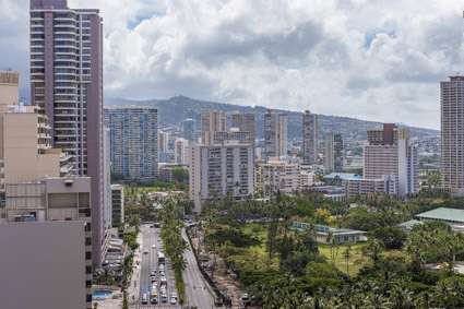 Mtn and Park Views