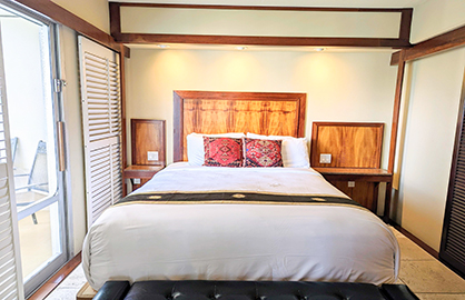Master Bedroom w/ Lanai                           