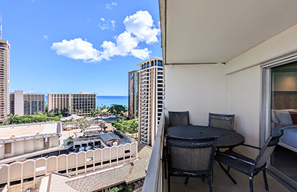 Partial Ocean View - Ready to Surf?               