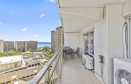 Partial Ocean View - Ready to Surf?