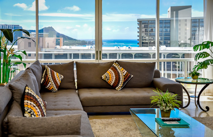 Diamond Head Views.