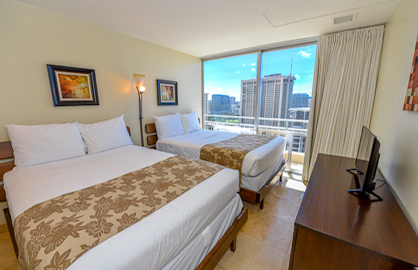 2nd Bedroom w/2 Full Beds.