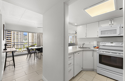 Kitchen/Entry for all your needs!                 