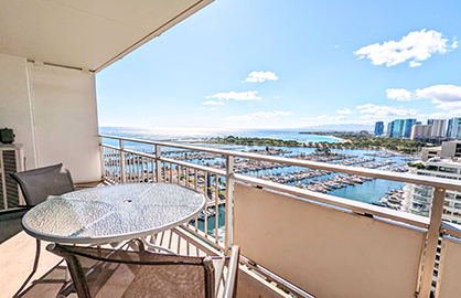 The Best Views at Ilikai - 21st Floor