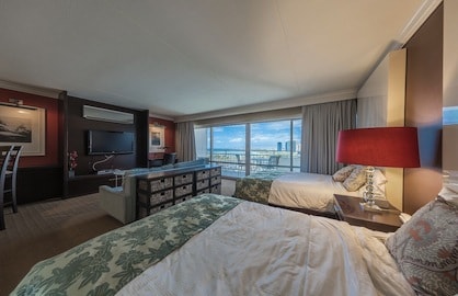 Awesome Ocean Views from Bed!                     