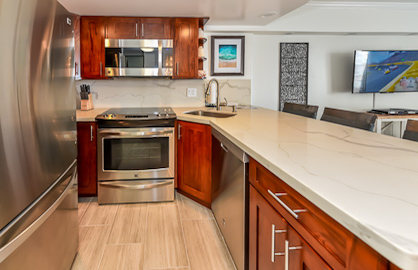 New Modern Kitchen w/Dishwasher                   