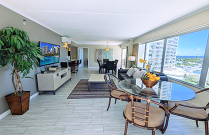 Spacious Modern Living Room                       