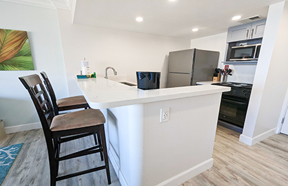 Gorgeous Kitchen with Breakfast Bar               