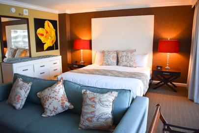 King Bed plus Sofa Bed                            