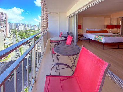 Large Private Lanai with City Views