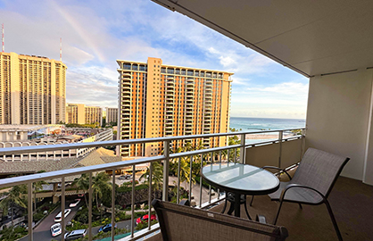 Relaxing Lanai Views