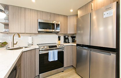 Full Kitchen w/ New Appliances