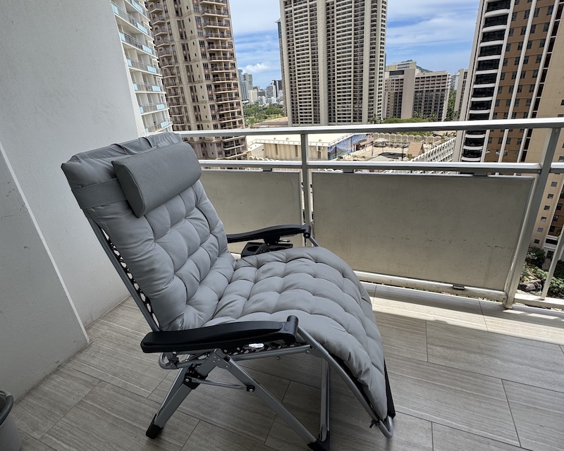 Private Lanai                                     
