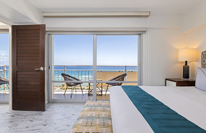 Direct Ocean View and Solid Door in Master Room