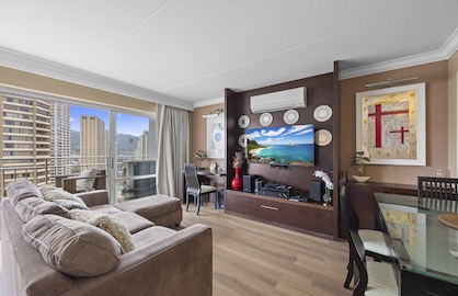 Spacious Living Area